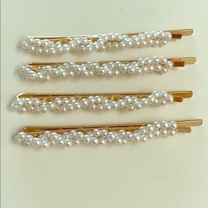 TASHA NWOT 4 pack imitation pearl hair clips